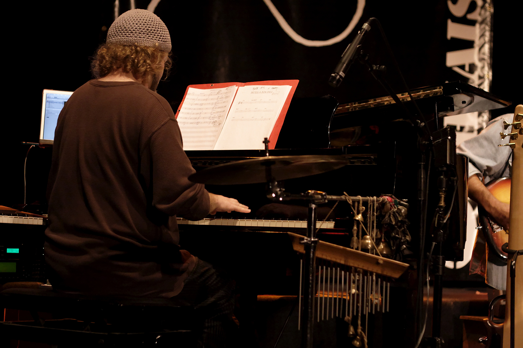 Fred Soul : Melodica, Percussion, Piano