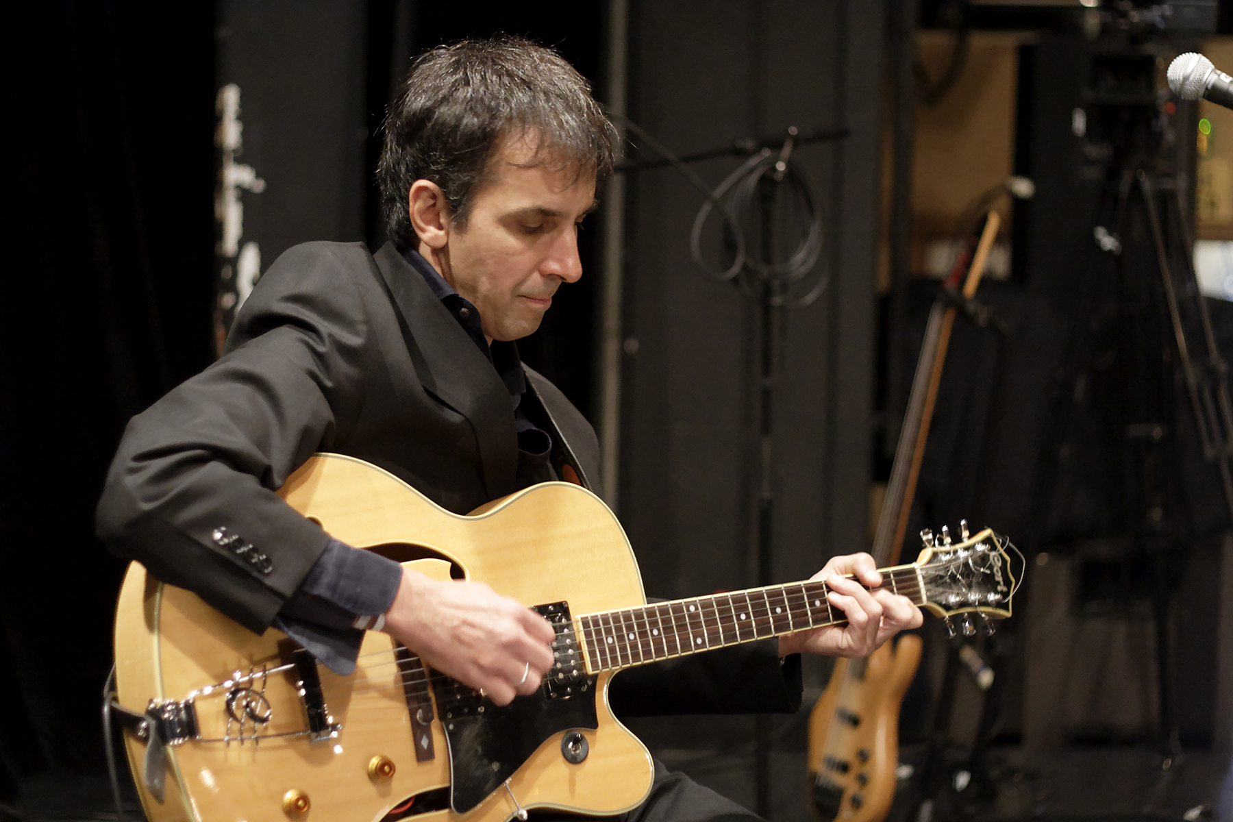 Pierre Lamy : Guitare